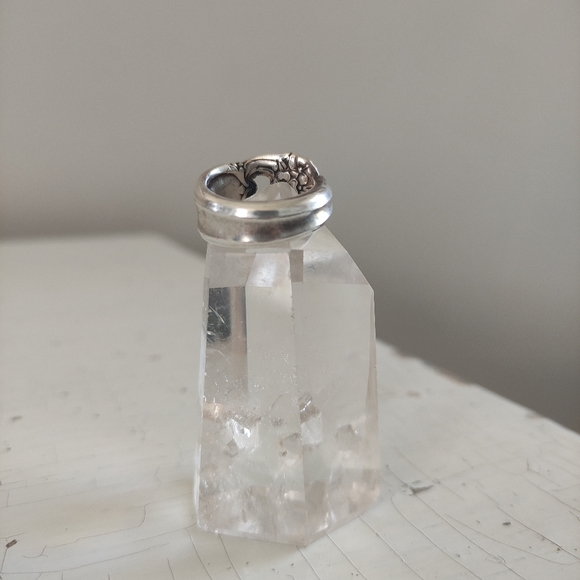 Silverware Ring, Inscribed "Eternally Yours" Size 5 - Picture 7 of 10